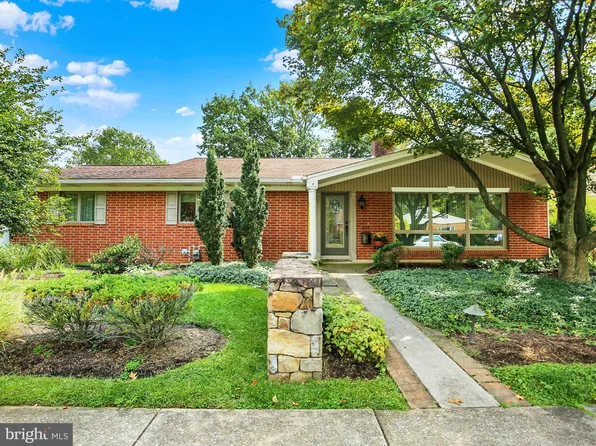 312 Maple Ave, Hershey, PA 17033