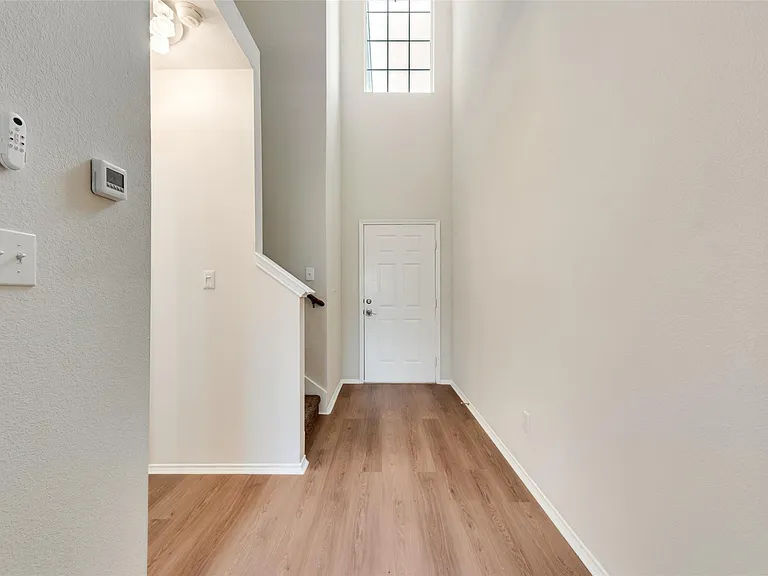 4541 Woodsboro Ln — Photo 6