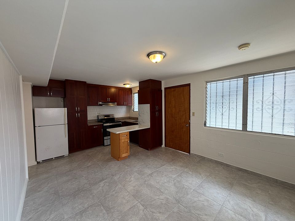 1st image of 1639B Liliha St #2