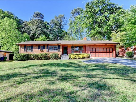 3rd image of 4182 Briarcliff Rd