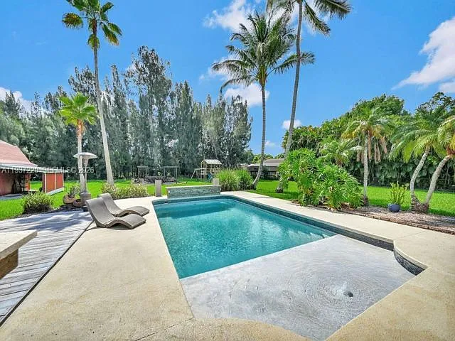 5300 SW 162nd Ave — Photo 14