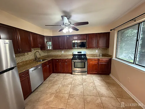 1302 Edison Glen Ter Photo 1