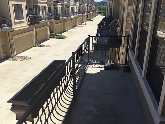 5th image of 5769 Lois Ln