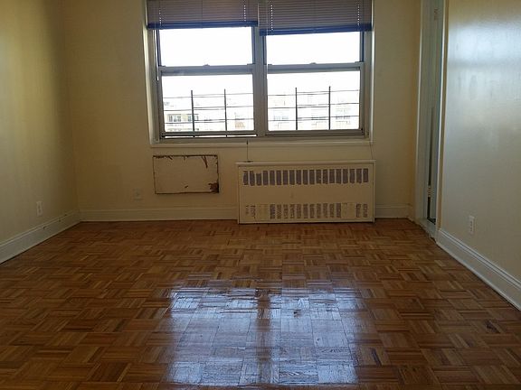 2nd image of 30 Park Ave APT 7T