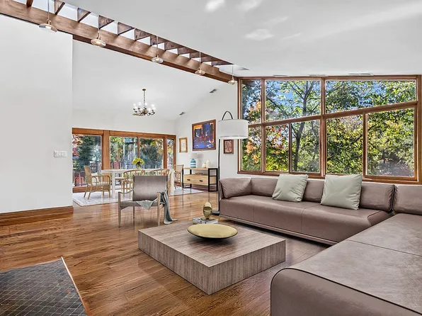 714 Ladd Rd #1, Bronx, NY 10471