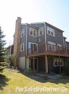 walk out lower level to golf course