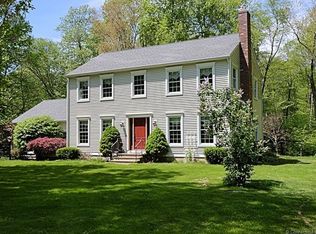 11 Harvest Ln, Colchester, CT 06415