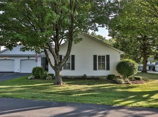 67 Blue Ridge Rd, Penfield, NY 14526