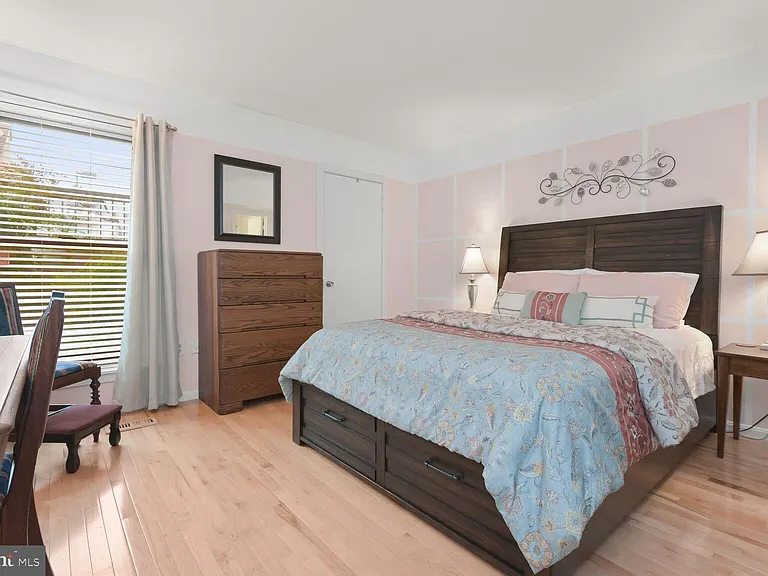 4 Dudley Ct #2 — Photo 26