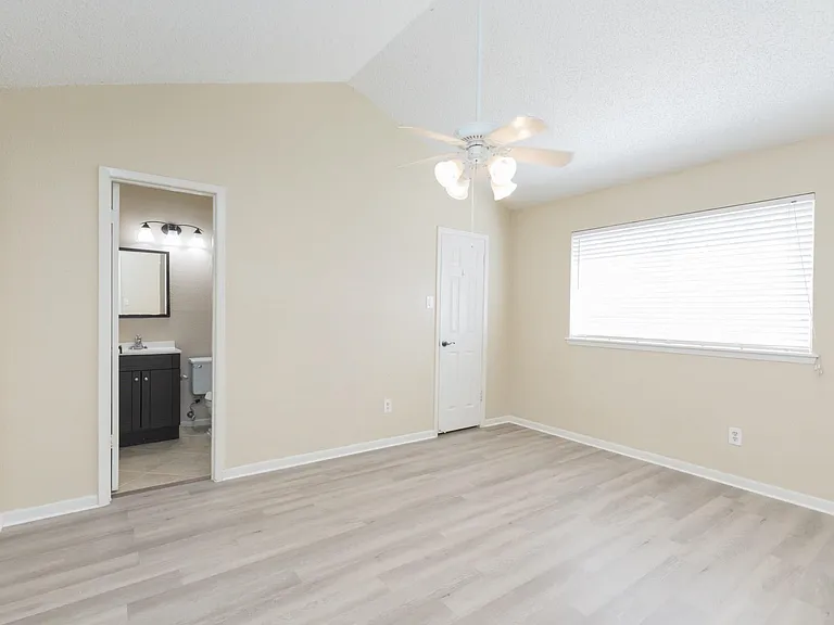 4106 Kitchen Hill Ln — Photo 16