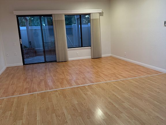 2nd image of 23026 Paseo De Terrado Unit 2