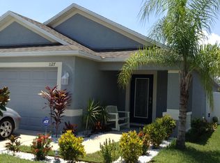 1127 Seminole Sky Dr, Ruskin, FL 33570