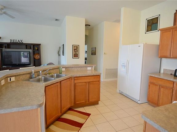 5th image of 4296 Ascot Dr