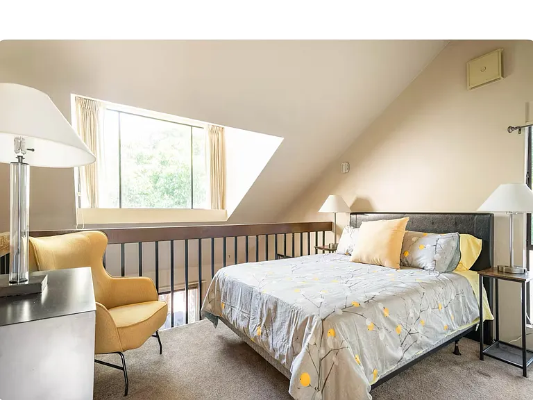 2163 Clinton Ave #D — Photo 5