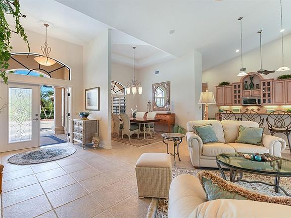 3rd image of 3024 Big Bend Cir