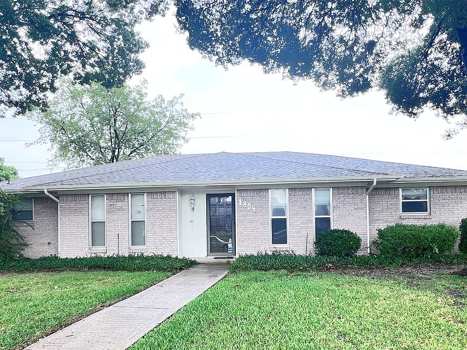 1st image of 1804 University Dr
