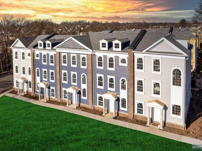 33 Parkside Ln, Teaneck, NJ, 07666