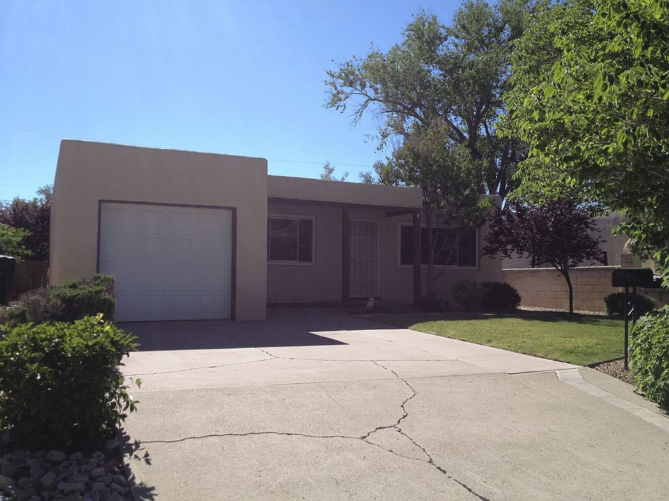 1st image of 1305 Lobo Pl NE