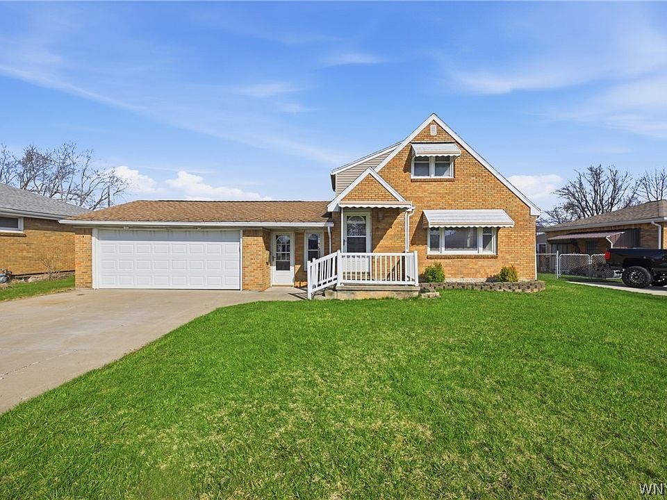 1st image of 155 Fieldcrest Ct