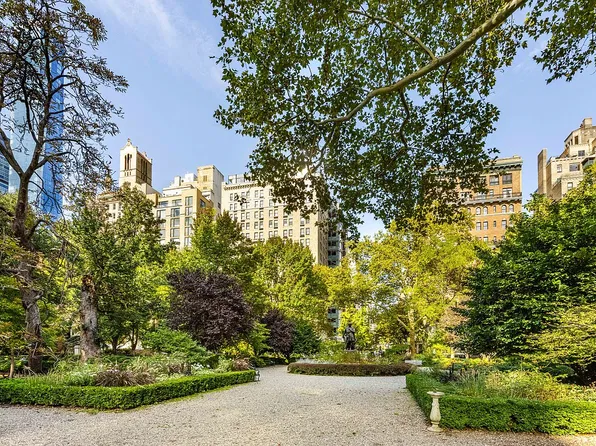 48 Gramercy Park N APT 1A, Manhattan, NY 10010