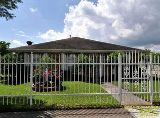 9900 E Rockton Cir, New Orleans, LA 70127