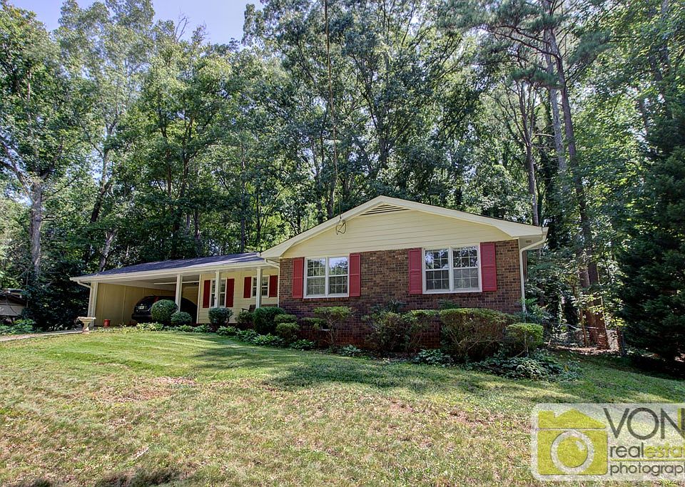 1st image of 2530 Stoney Brook Ln NE