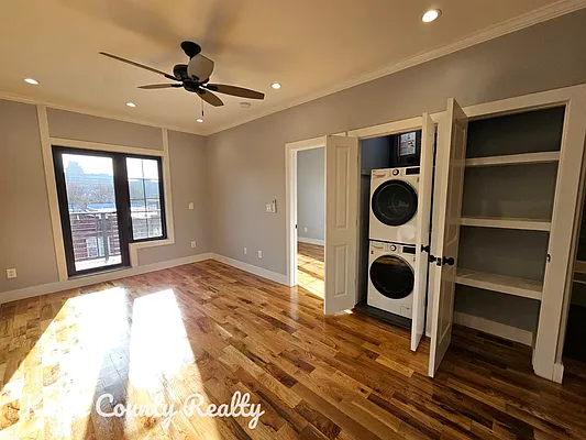 Rented by ERNY LLC | media 13