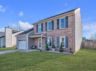 1808 Finsbury Ln, Virginia Beach, VA 23454