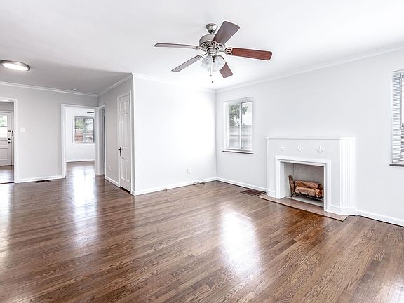 4th image of 1600 Elmwood Ave APT A