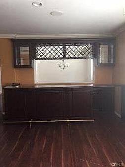 BAR IN FAMILY ROOM
