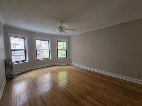 800 Sherman Ave APT 2, Evanston, IL 60202