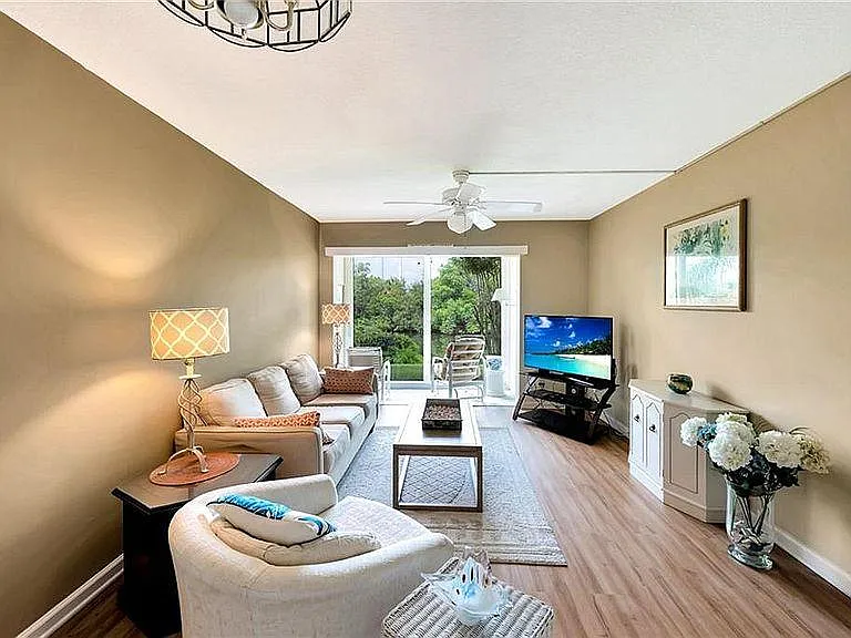 1815 Robalo Dr #106C — Photo 9