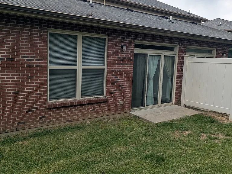 300 Wysteria Village Dr #1 — Photo 2