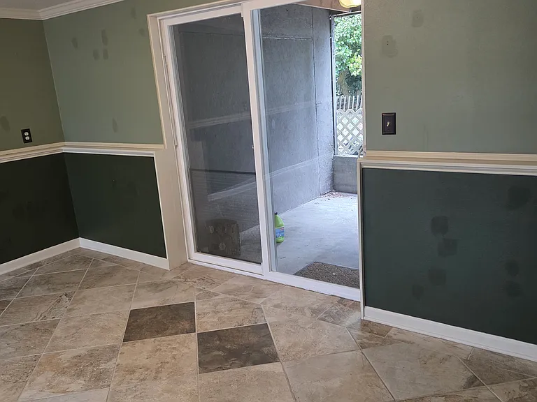 Family Room Entry