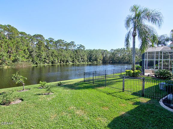 3rd image of 1836 Summer Green Dr