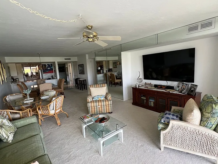 5260 S Landings Dr #405 — Photo 4