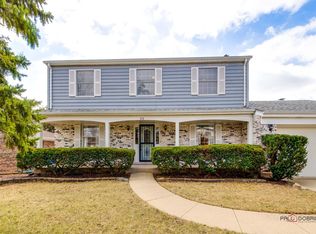 715 Merlin Dr, Schaumburg, IL 60193