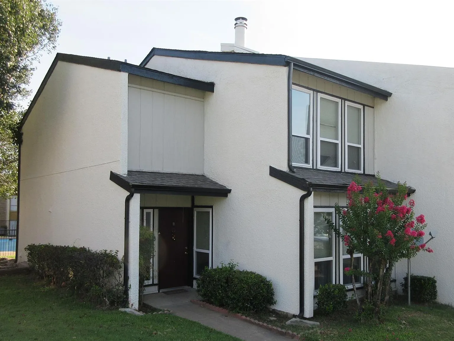 Cedar Park Apartments — Photo 3