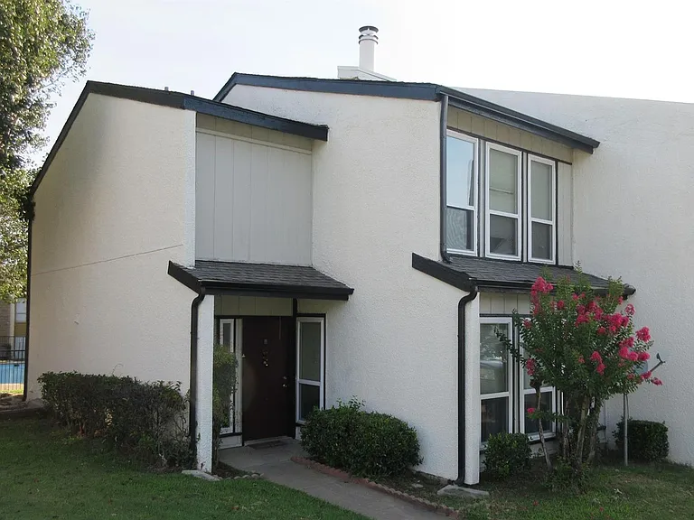 Cedar Park Apartments — Photo 3
