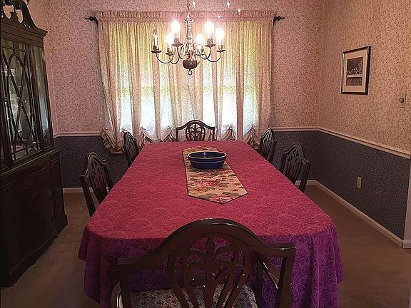 3rd image of 17631 Cobblestone Ct