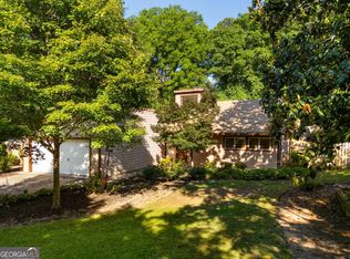 2760 Baramore Rd NE, Marietta, GA 30062