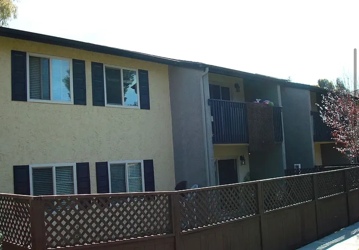 2 bed, 1000 sqft, $2,500 — Photo 3
