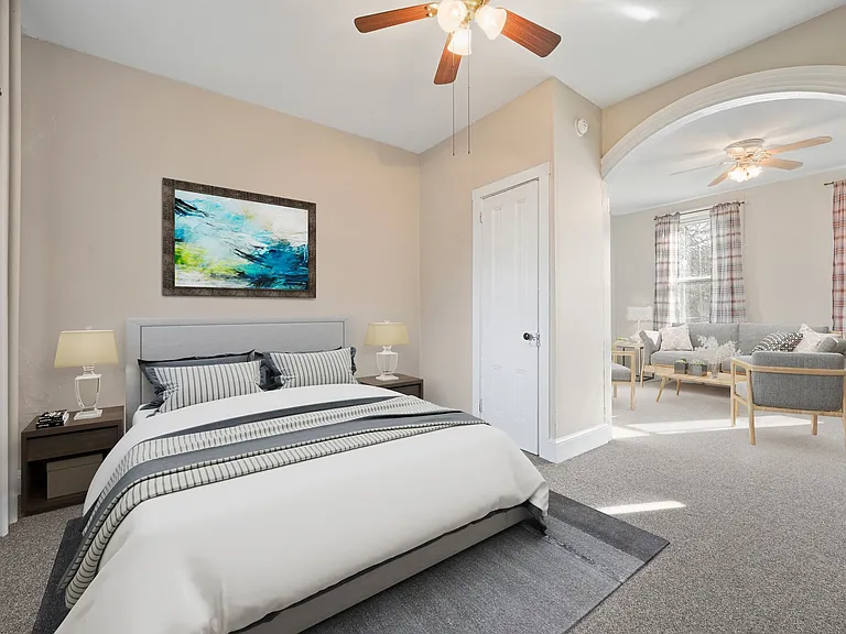 523 W Chestnut St #4 — Photo 9