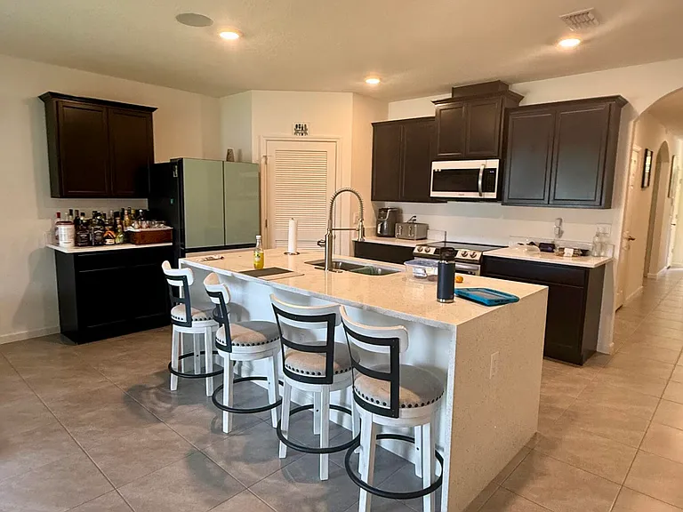 1405 Pace Dr NW — Photo 4