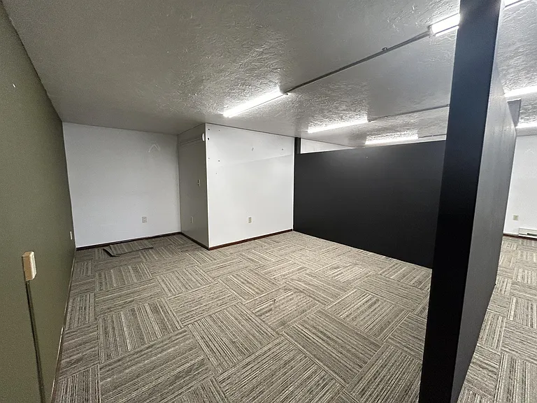 219 E Pine St #203 — Photo 9