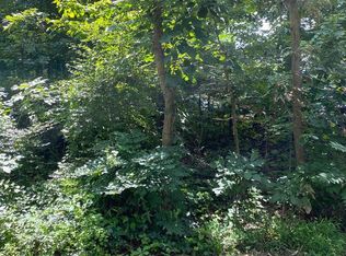 3905 Oakdale Cir, Triangle, VA 22172