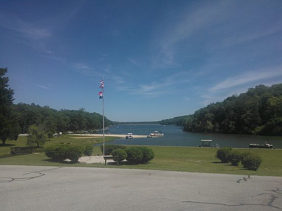 5th image of 7 S Lake Dr