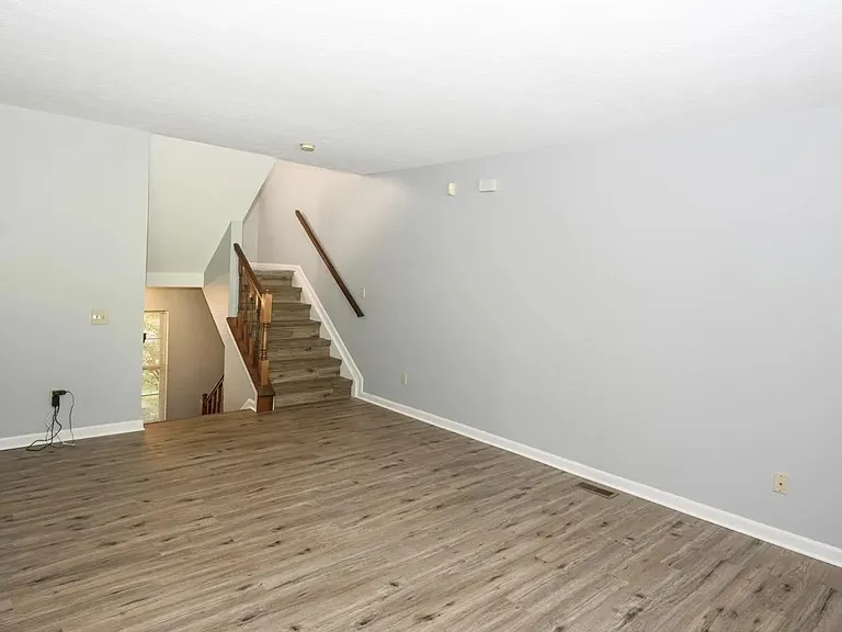 306 Glenwood Ave — Photo 8