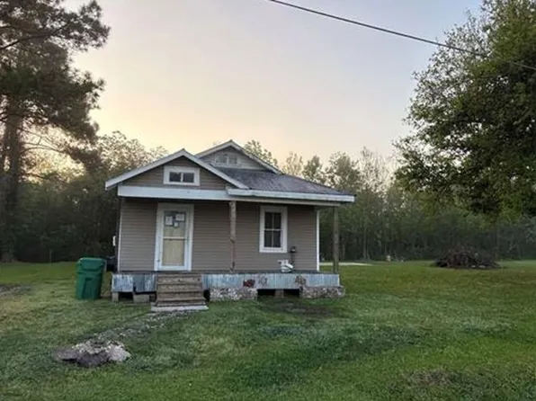 299 Plaisance Dr, Raceland, LA 70394