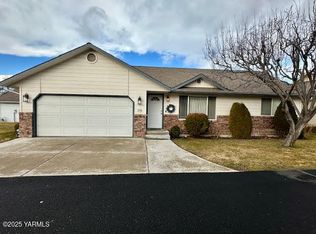 719 S 73rd Ave, Yakima, WA